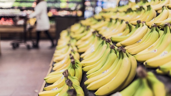 Plátanos en supermercado